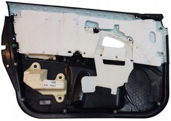Toyota OE 67610-05630-C3 Обшивка Боковини Двері Передні Праві AVENSIS 11/2008-06/2018 Оригінал