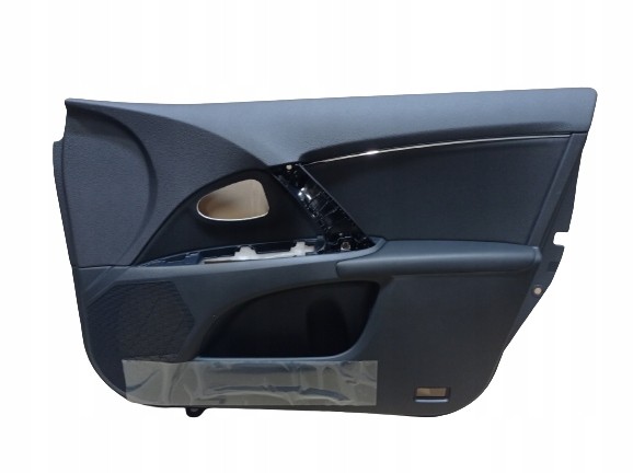 Toyota OE 67610-05630-C3 Обшивка Боковини Двері Передні Праві AVENSIS 11/2008-06/2018 Оригінал