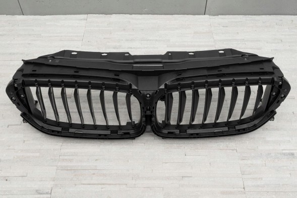 Венера ЛТД 7497279 Bmw 5 серія g30 g31 2017-2024 рульова накладка повітрозабірника чорна 51747497279