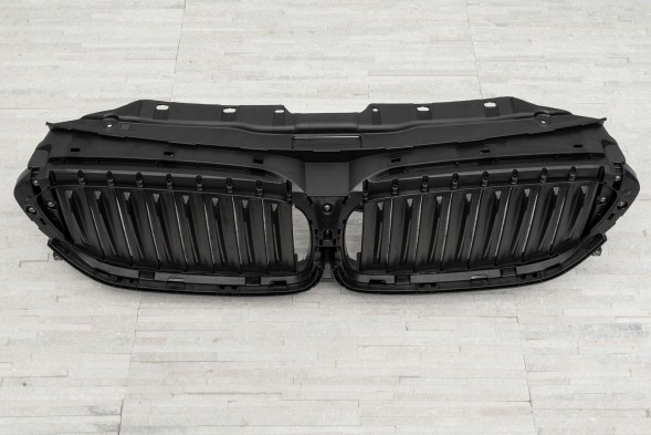 Венера ЛТД 7497279 Bmw 5 серія g30 g31 2017-2024 рульова накладка повітрозабірника чорна 51747497279