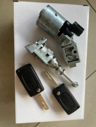 Blik 4162.KF ZAMEK DO DRZWI LEWYCH + STACYJKA KOMPLET ZESATAW ZAMKÓW POD TEN SAM KLUCZYK PILOT FIAT SCUDO II CITROEN JUMPY PEUGEOT EXPERT 2 2006->2017 ЗАМОК ДВЕРЕЙ ЗАПАЛЮВАННЯ В КОМПЛЕКТІ ПІД ОДИН КЛЮЧ FIAT SCUDO II JUMPY EXPERT2