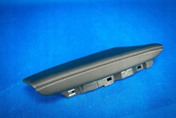 Audi OE 8K0867373A SnTAuto 2020 Б/у підлокітник задньої двері Audi A4 8K A5 8K0867373A