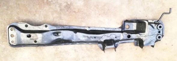 Mazda OE GJ21-34-820H ОПОРНА РАМА МОНТАЖНА ЛІВА MAZDA 626 GJ2134820H OE! OE!
