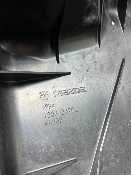 Mazda OE T303202GZ MAZDA CX-60 КОРПУС БАКА ADBLUE T303-202GZ