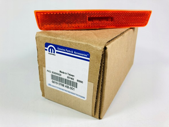 Mopar 68195788AB Mopar - контурна лампа передня права dodge challenger 2015-23