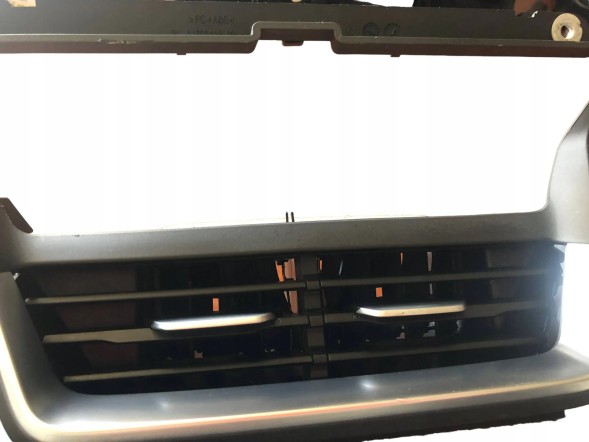 Audi OE AUDI E-TRON GT ЗАДНІЙ ПОВІТРЯНИЙ РЕЖИМ 4J3819203A