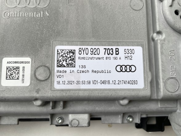 Audi OE 8Y0920703B _auditeile_ Лічильники годинника Virtual Cockpit VC 8Y0920703B CNG AUDI A3 8Y