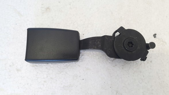 Mercedes-Benz OE A1698603769 ПРЯЖКА ЗАДНЯ ЦЕНТРАЛЬНА КРАПКА ДЛЯ РЕМЕНЯ MERCEDES W245 W170 NEW ORG