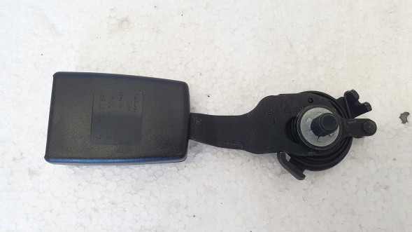Mercedes-Benz OE A1698603769 ПРЯЖКА ЗАДНЯ ЦЕНТРАЛЬНА КРАПКА ДЛЯ РЕМЕНЯ MERCEDES W245 W170 NEW ORG