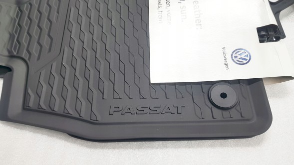 Volkswagen OE 3G1061502A Килимки гумові передні OEM VW PASSAT B8 2015-