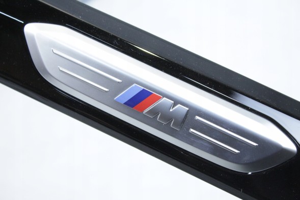 BMW OE 8071035 51168071035 9363444 64229363444 #54 Декоративні накладки на тунель консолі, алюміній ромбоподібний, пакет MPAKIET для BMW G01 X3 G02 X4