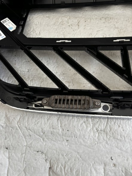 BMW OE KKDA BMW G45 X3 NERKA GRILL ATRAPA LEWA LEWY PRZÓD 5A37657 BMW G45 X3 НІРКА РЕШІТКА ОБЛИЦЮВАННЯ ЛІВА ЛІВИЙ ПЕРЕД 5A37657