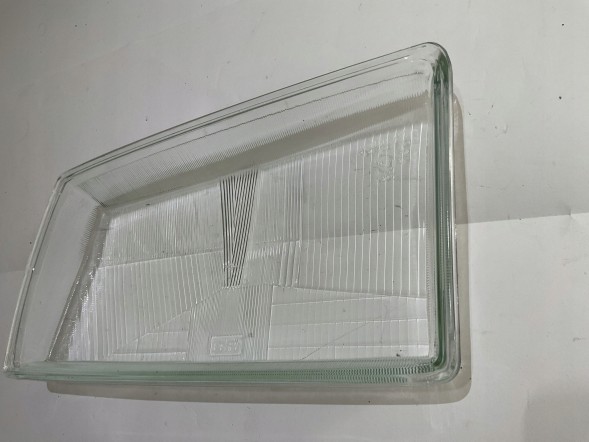 Volkswagen OE 701941116 Volkswagen transporter t4 1991 - 2003 лівий абажур передньої лампи 701941116