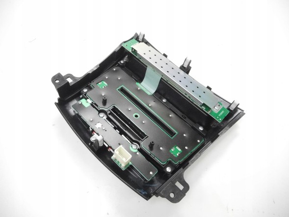Mitsubishi OE Панель приладів, магнітола Mitsubishi OE FIELD166