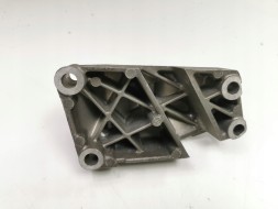 Skoda OE 028199275B OE Кронштейн двигуна Skoda Felicia Volkswagen Caddy OE OE 028199275B
