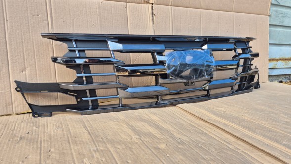 Hyundai OE GRILL POD KAMERĘ HYUNDAI TUCSON IV LIFT 2024- + STELAŻ Решітка-імітація радіатора Hyundai Tucson IV LIFT 24- КАМЕРА 86351-N7HB0!