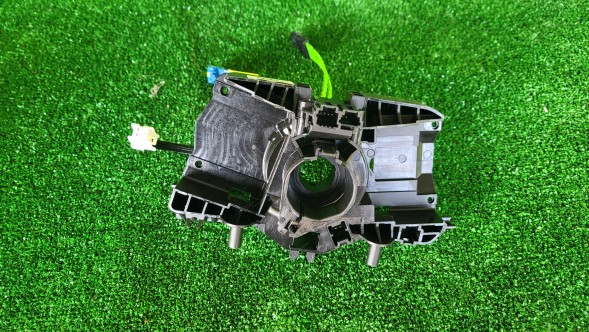Renault OE Zwijacz_Renault 255677302R Ретрактор Airbag Tape Renault 255677302R Оригінал Біржа
