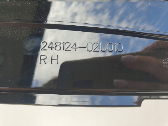 BMW OE 24812402U010 BMW X1 U11 АБАЖУР ЛАМПИ СКЛО ПРАВЕ ПЕРЕДНЄ