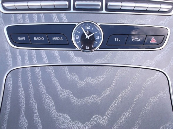 Mercedes-Benz OE A2139006911 257 MERCEDES CLS W257 ЦЕНТРАЛЬНА ПАНЕЛЬ ДЕРЕВ