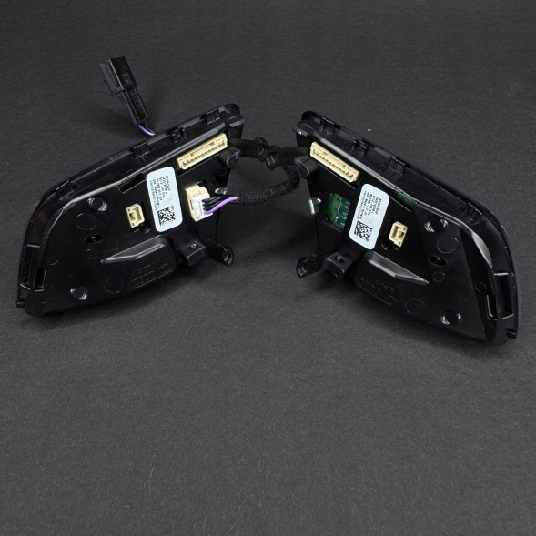 Audi OE 82A.951.523.F , 82A951523F Audi A3 S3 A4 S4 A5 S5 Q2 SQ2 Багатофункціональні кнопки на кермі
