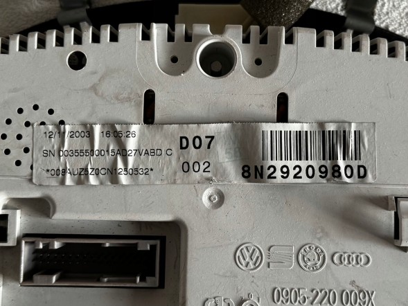 Audi OE AUDI TT 98-06 1,8Т ГОДИННИК ЛІЧИЛЬНИК 8N2920980D