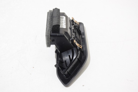 BMW OE 7947728 BMW BMW X7 G07 Права решітка вентиляції Задня частина стелі для третього ряду сидінь