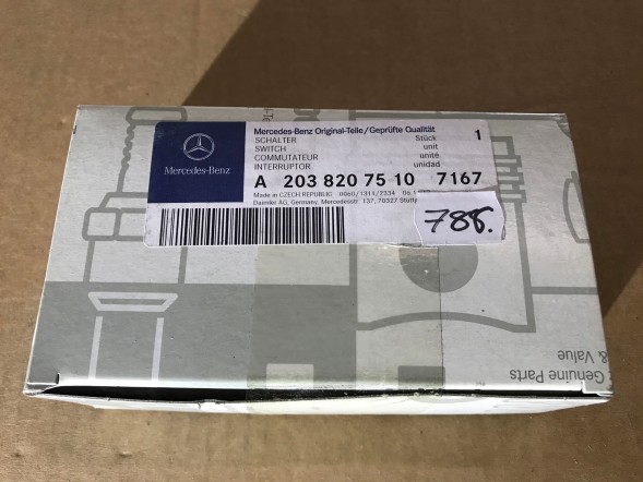 Mercedes-Benz OE MERCEDES VITO W203 регулятор сидіння A2038207510