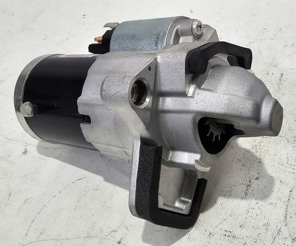 Renault OE 233000557R / pawelautoczesci ORG СТАРТЕР RENULT / DACIA / NISSAN - 233000557R