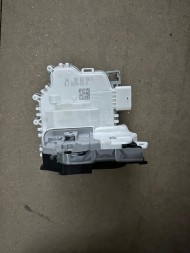 Volkswagen OE 8X1837016C ( VAG ) Замок двери VAG AUDI A3 8V1 8VK 8V7 8VE 8VS 8VM 8VA 8VF A4 8W2 B9 F5A 9
