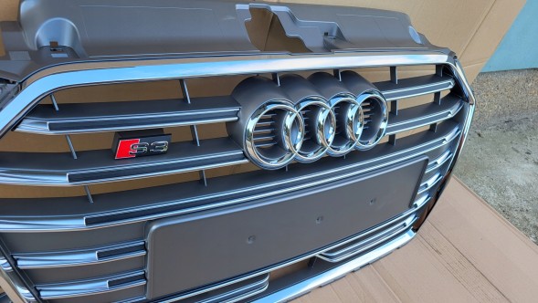 Audi OE GRILL AUDI S3 8V LIFT 2016-2020 POD RADAR ACC Камера радіатора ГРИЛЬ Audi S3 8V LIFT 16-20 RADAR OE 8V3853651AE !