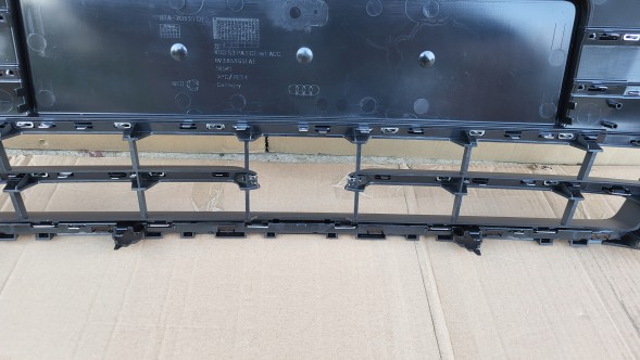 Audi OE GRILL AUDI S3 8V LIFT 2016-2020 POD RADAR ACC Камера радіатора ГРИЛЬ Audi S3 8V LIFT 16-20 RADAR OE 8V3853651AE !