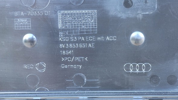 Audi OE GRILL AUDI S3 8V LIFT 2016-2020 POD RADAR ACC Камера радіатора ГРИЛЬ Audi S3 8V LIFT 16-20 RADAR OE 8V3853651AE !