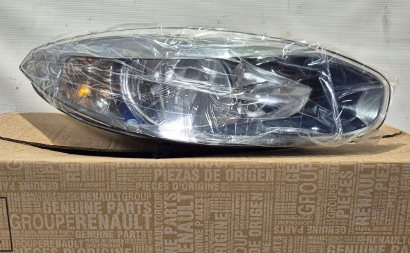 Renault OE RENAULT 260105585R НОВИЙ ОРИГІНАЛЬНИЙ ПРАВИЙ ФАРА - RENAULT FLUENCE, ЄВРОПА