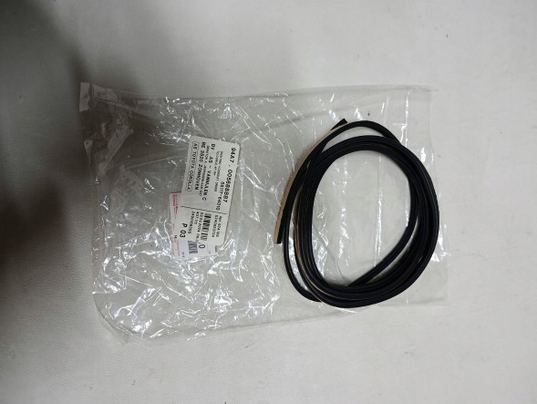 Toyota OE УЩІЛЬНЮВАЧ ЛОБОВОГО СКЛА TOYOTA COROLLA E21 18- 56117-64010