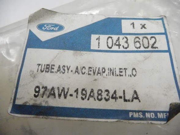 Ford OE Шланг кондиціонера Ford Escort Orion OE 1043602