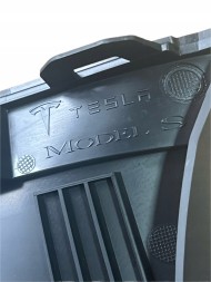Tesla Модель S Plaid Дефлектор пластини лівий передній 1613443-00-A