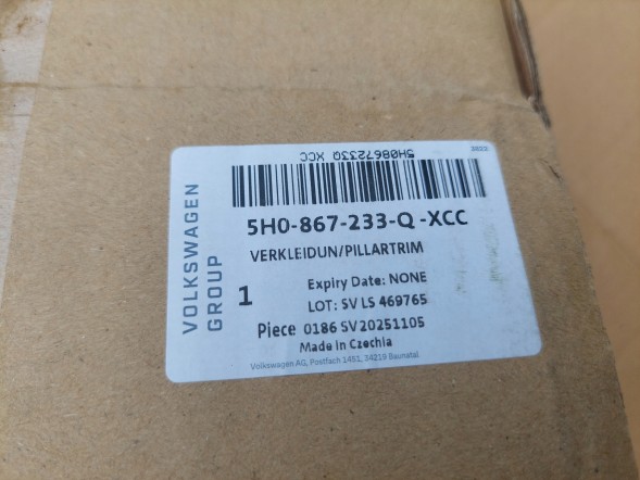 Volkswagen OE 5H0867234Q XCC_GTECH VW GOLF VIII 8 Обшивка стійки А ліва чорна BLACK 5H0867234Q XCC