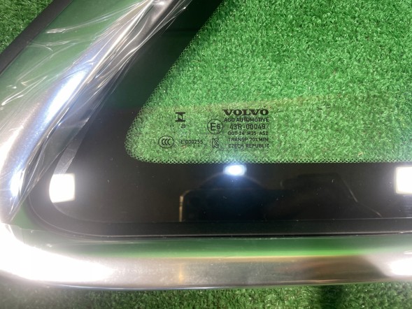 Volvo OE 32368769 JACANT94 VOLVO V60 II 18-> КУЗОВНЕ СКЛО ПРАВА ЗАДНЯ ЧАСТИНА 32368769