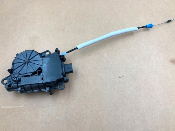 Automotive ROVER LR070124 LR 070124 ПРИВІД ЗАМКА ЗАДНЬОГО ЛЮКА БАГАЖНИКА LR070124 ДЛЯ LAND RANGE ROVER TURBO IV