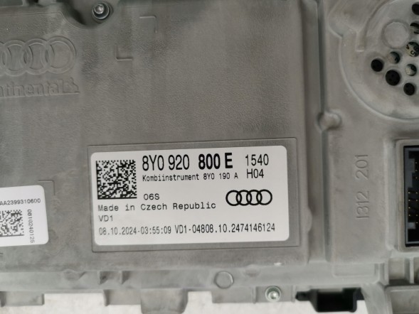 Audi OE 8Y0920800E, DWP536624OE Лічильник годинник віртуальна панель Audi A3 S3 RS3 8Y 8Y0920800E оригінал