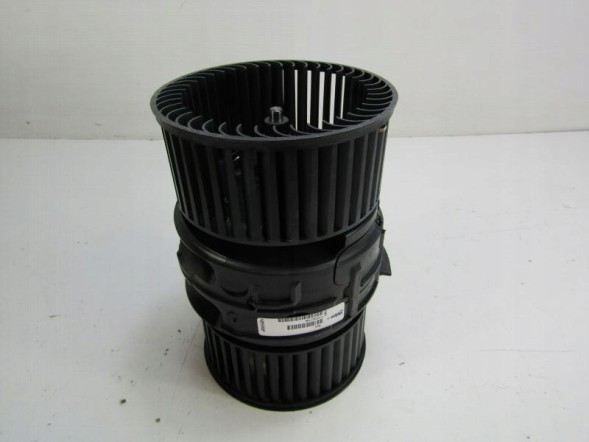 Renault OE 27210108241R Megane iii air вентилятор 272108241r