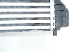Mahle CI 402 000P Інтеркулер vw crafter t6 transporter 04l145749f
