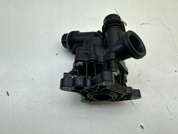 Mercedes-Benz OE TERMOSTAT PLYN WODA OBUDOWA MERCEDES 654920 DIESEL GLB C247 A6542004000 ORYGINAL OE A W177 B W247 BLA X247 ТЕРМОСТАТ MERCEDES A W177 ДИЗЕЛЬ GLB C247 A6542004000 OE