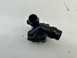 Mercedes-Benz OE TERMOSTAT PLYN WODA OBUDOWA MERCEDES 654920 DIESEL GLB C247 A6542004000 ORYGINAL OE A W177 B W247 BLA X247 ТЕРМОСТАТ MERCEDES A W177 ДИЗЕЛЬ GLB C247 A6542004000 OE