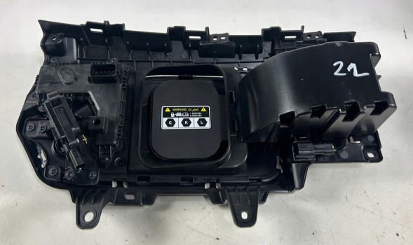 Hyundai OE 863CC-HF100 OEM IIIY HYUNDAI KONA II 2022- ЕЛЕКТРИЧНИЙ ПОРТ КРИШКА ЗАРЯДНОГО ГНІЗДА 863CC-HF100