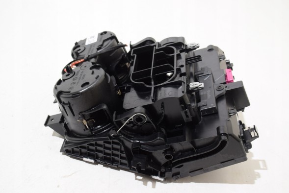 BMW OE 5A20EA1 5A1DB18 BMW BMW G42 G20 G22 G26 Індукційний зарядний пристрій для телефону WCA NFC Буфер обміну Ретрофіт