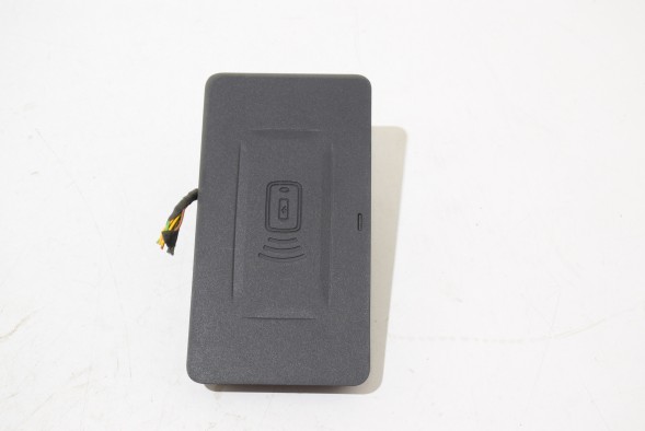 BMW OE 5A20EA1 5A1DB18 BMW BMW G42 G20 G22 G26 Індукційний зарядний пристрій для телефону WCA NFC Буфер обміну Ретрофіт