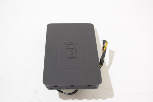 BMW OE 5A20EA1 5A1DB18 BMW BMW G42 G20 G22 G26 Індукційний зарядний пристрій для телефону WCA NFC Буфер обміну Ретрофіт