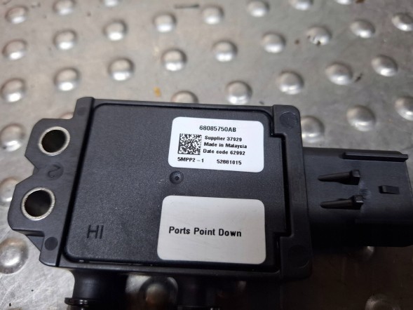 Dodge OE 68085750AB Датчик перепаду тиску 68085750ab рам 2500 / 3500 6.7d 13- oe