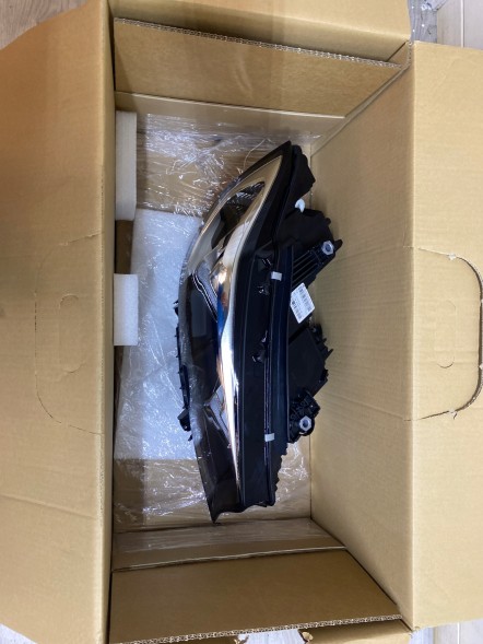 BMW OE BMW G20 G21 FULL LED ПРАВА ФАРА 8496150